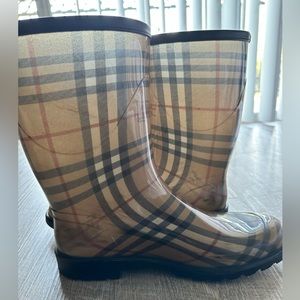 Burberry rain boots